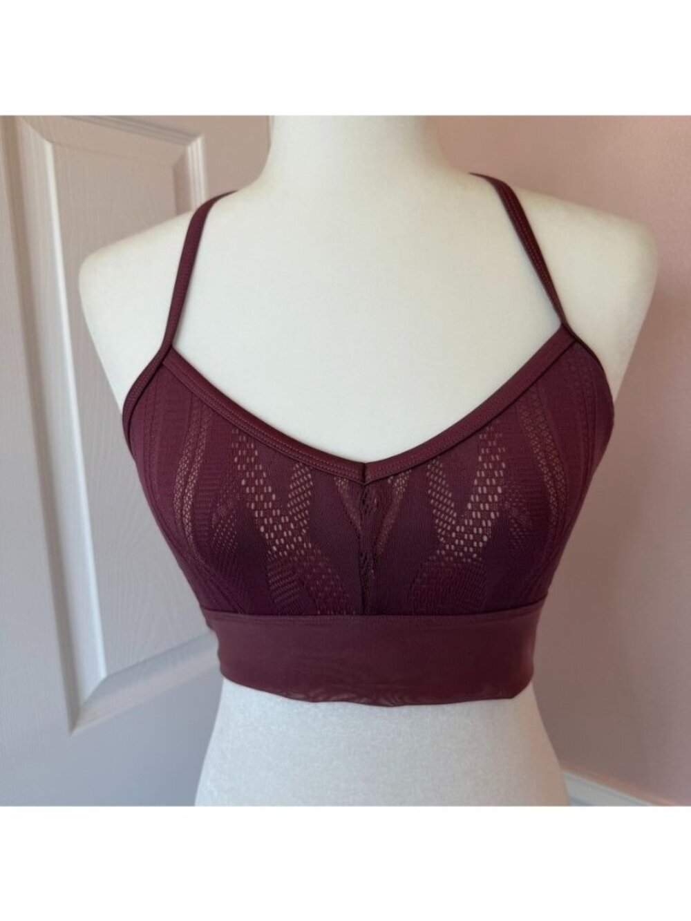 ALO Yoga Mesh Sports Bra Mauve Size Small